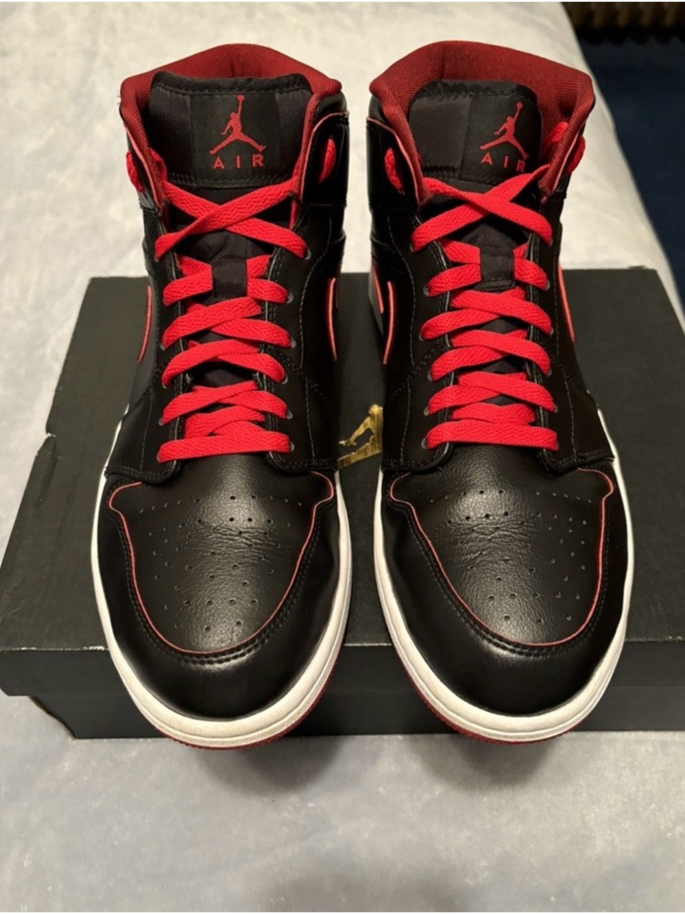 Air Jordan 1 Mid Black Red 2015 Size 11.5